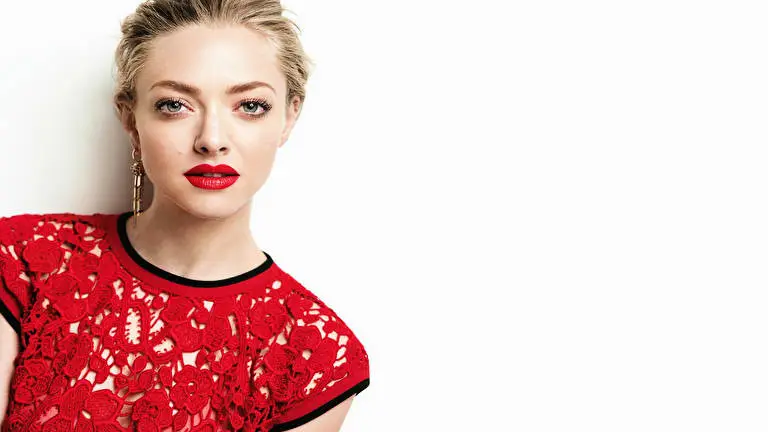 Amanda Seyfried theme for Windows 11 Slideshow image 3