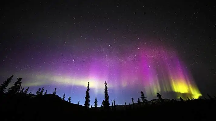 Aurora Borealis theme for Windows 11 Slideshow image 4