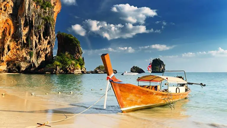 Boat theme for Windows 11 Slideshow image 4