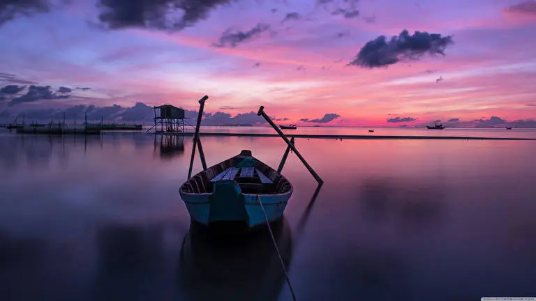Boats In Sunset theme for Windows 11 Slideshow image 2