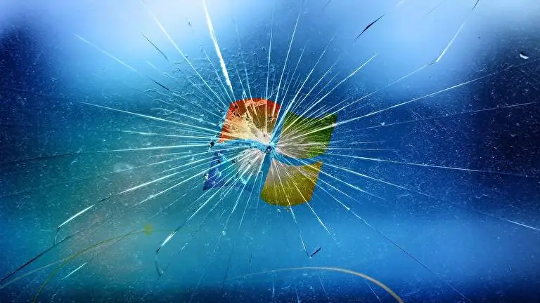 Broken Screen theme for Windows 11 Slideshow image 5