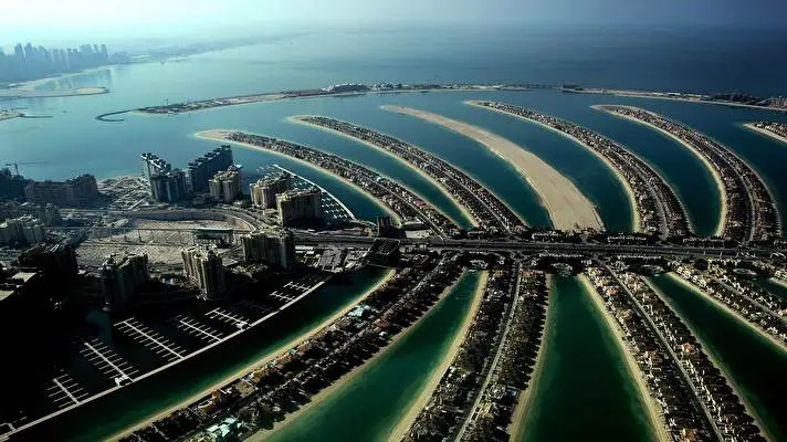 Dubai theme for Windows 11 Slideshow image 1