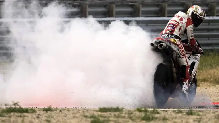 Ducati theme for Windows 11 Slideshow image 2