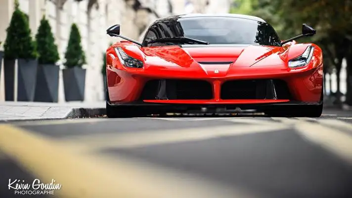 Ferrari theme for Windows 11 Slideshow image 3