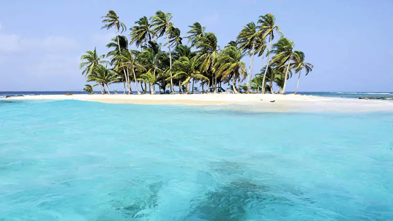 Islands theme for Windows 11 Slideshow image 5