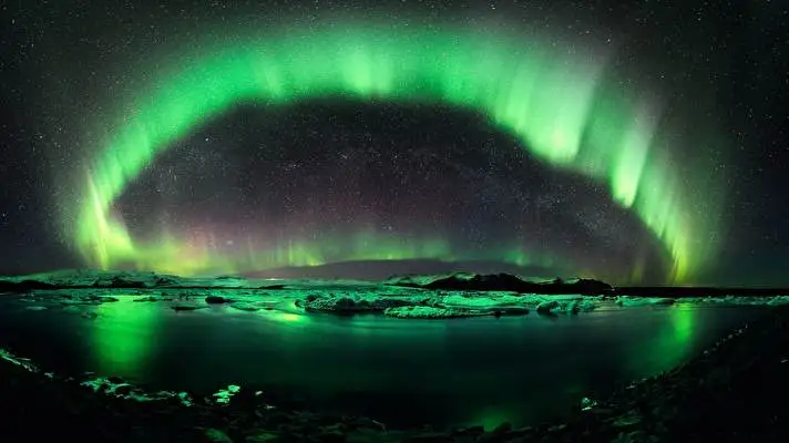 Northern Lights theme for Windows 11 Slideshow image 1