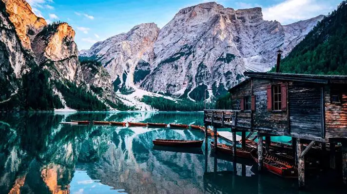 Panoramas of Europe Dark theme for Windows 11 Slideshow image 5