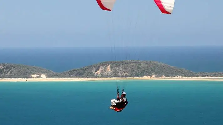 Paragliding theme for Windows 11 Slideshow image 2