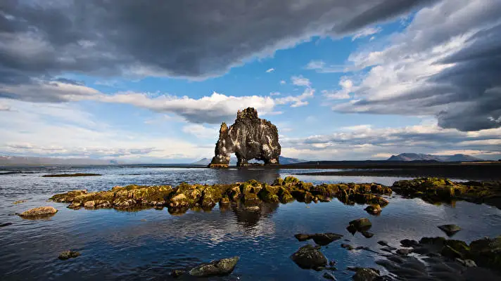Rock theme for Windows 11 Slideshow image 4