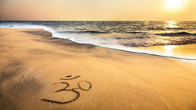 Sand And Ocean theme for Windows 11 Slideshow image 1