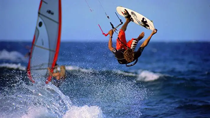 Windsurfing theme for Windows 11 Slideshow image 5